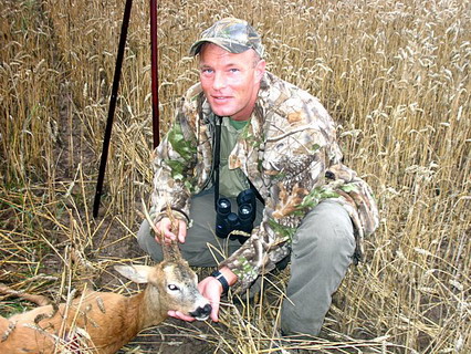 Roe buck shot with the aid of a rifle stick, Foto KBL / skydestok.dk